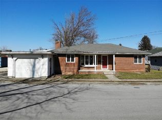 11 W Elizabeth St, Flora, IN 46929
