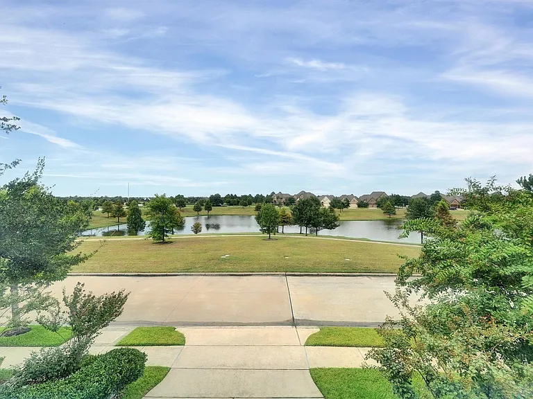 18735 Waketon Dr — Photo 4
