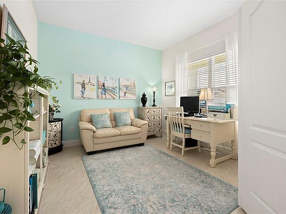 5th image of 3919 Woodmont Dr