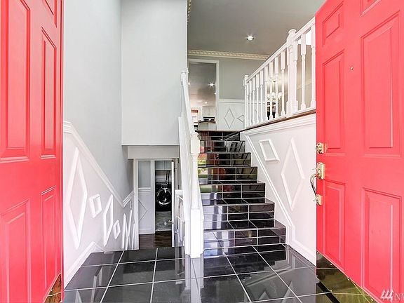 3rd image of 14825 NE 15th Pl
