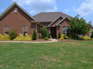 125 Wynchase Dr, Muscle Shoals, AL 35661