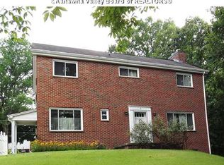 1353 Kanawha Ter, Saint Albans, WV 25177