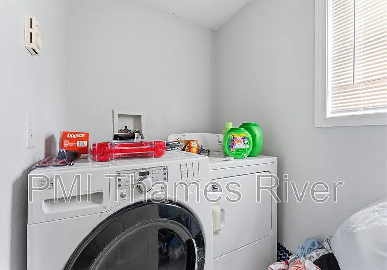 16 Central St — Photo 12