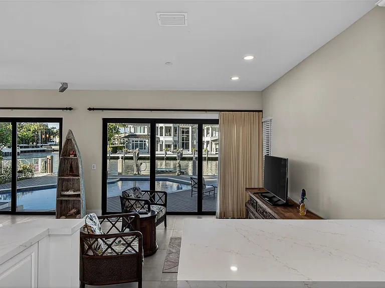 1505 SE 11th St — Photo 32