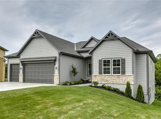 2773 W Sitka Dr, Olathe, KS 66061