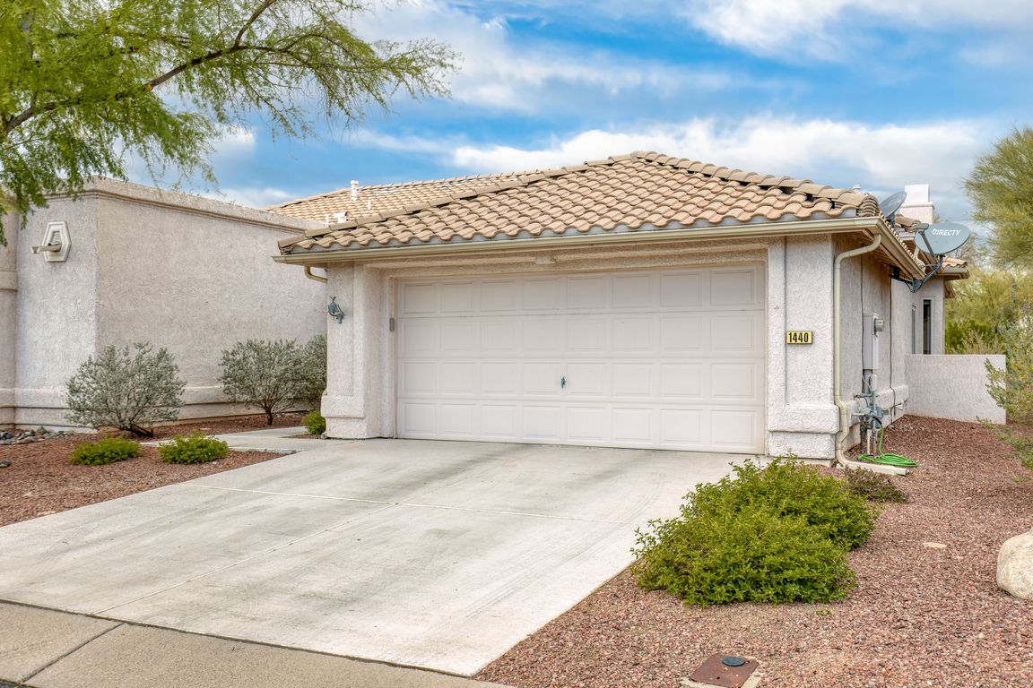 next background image