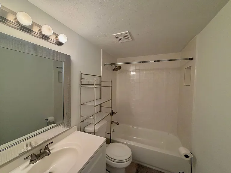 4356 SW 21st Ln — Photo 9
