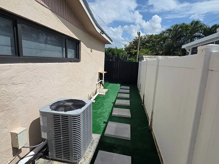 7100 McClellan St — Photo 6