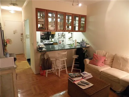 Rented by R New York | media 37