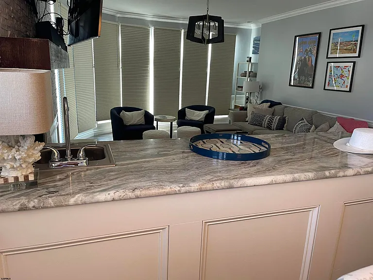 9101 Atlantic Ave #101 — Photo 8