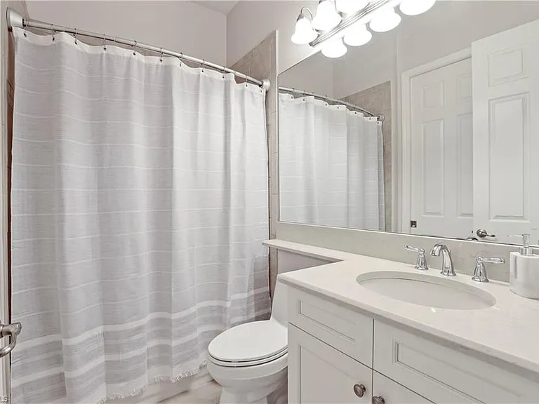 13435 Silktail Dr — Photo 14