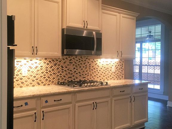 5th image of 409 Savannah Village Dr Lot 4
