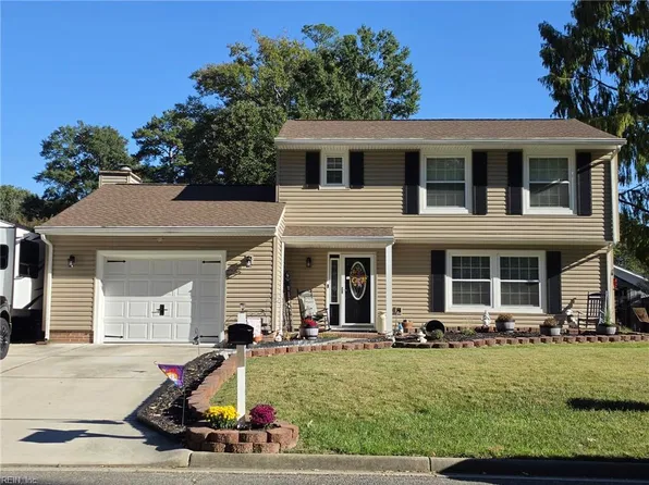 730 Pelham Dr, Newport News, VA 23608
