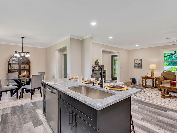 4th image of 7006 Palermo Dr