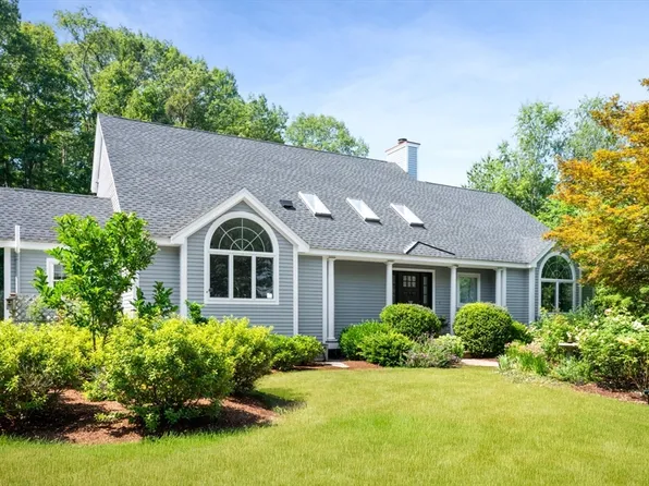 41 Fellows Rd, Ipswich, MA 01938