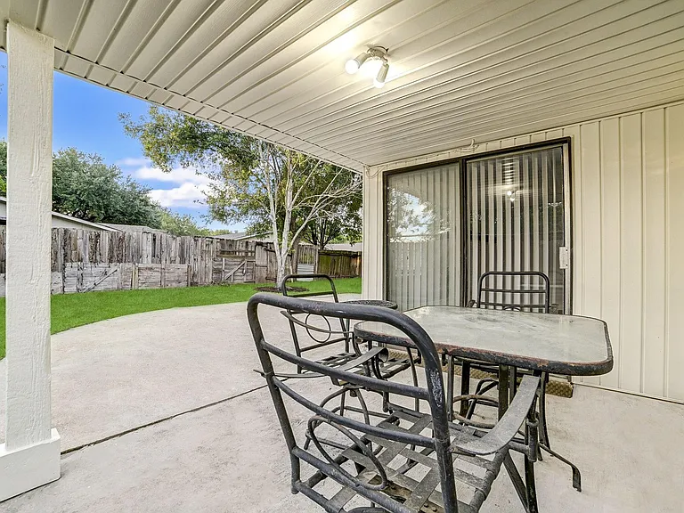 3918 Cypressdale Dr — Photo 36