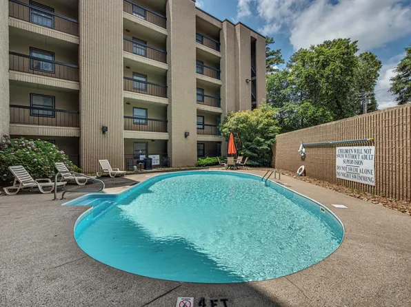 The Abbey, 380 9th Avenue Dr NE #304, Hickory, NC 28601