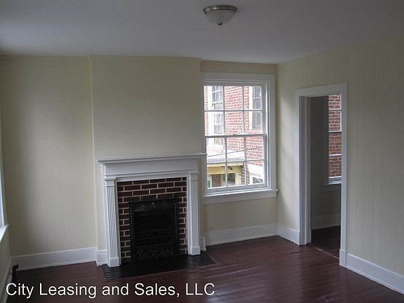 3rd image of 632 Harrison St