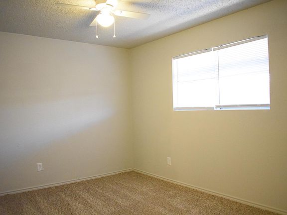 4th image of 1606 Elkhart Ave APT 15