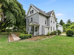 40 Wintergreen Ave, Hamden, CT 06514