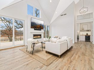 18987 Orchard Trl, Lakeville, MN 55044