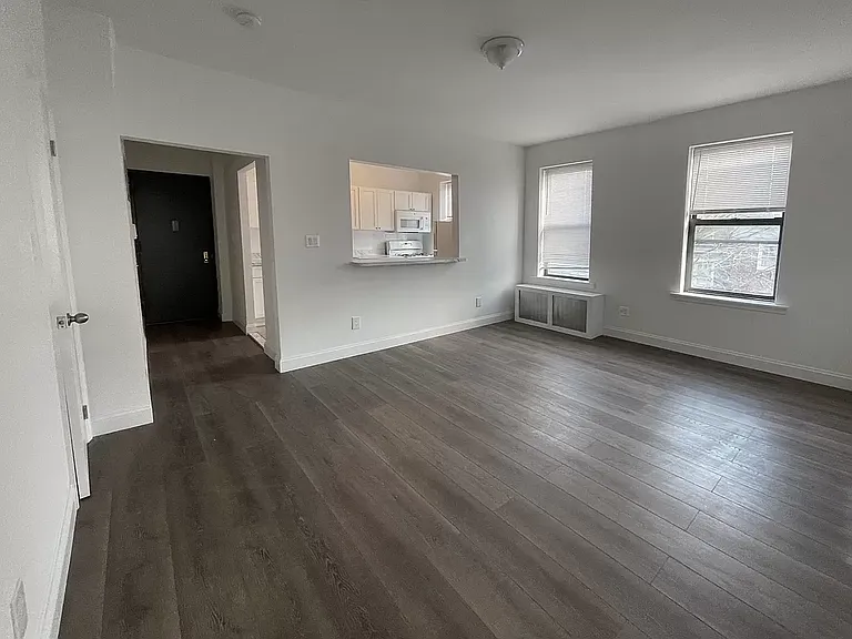 32-86 35th St #304 — Photo 7