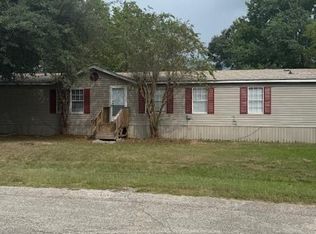 1604 Pine St, Waller, TX 77484