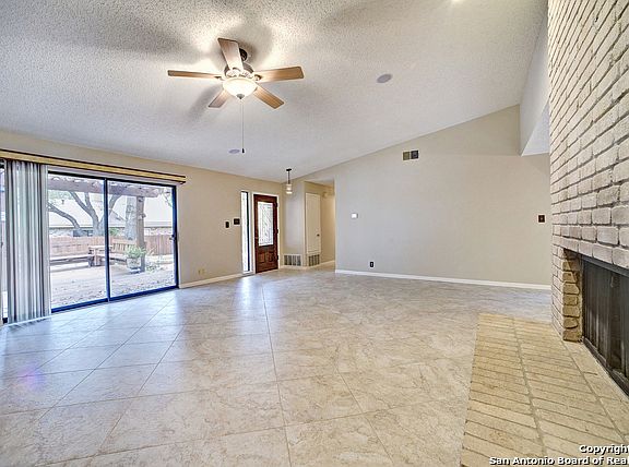 4th image of 9242 Beowulf St