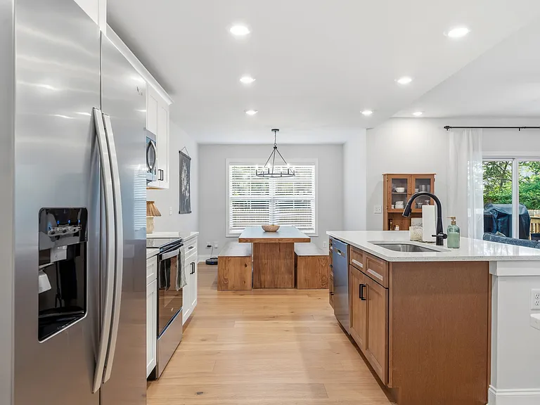 668 Pleasant Meadow Ln — Photo 16