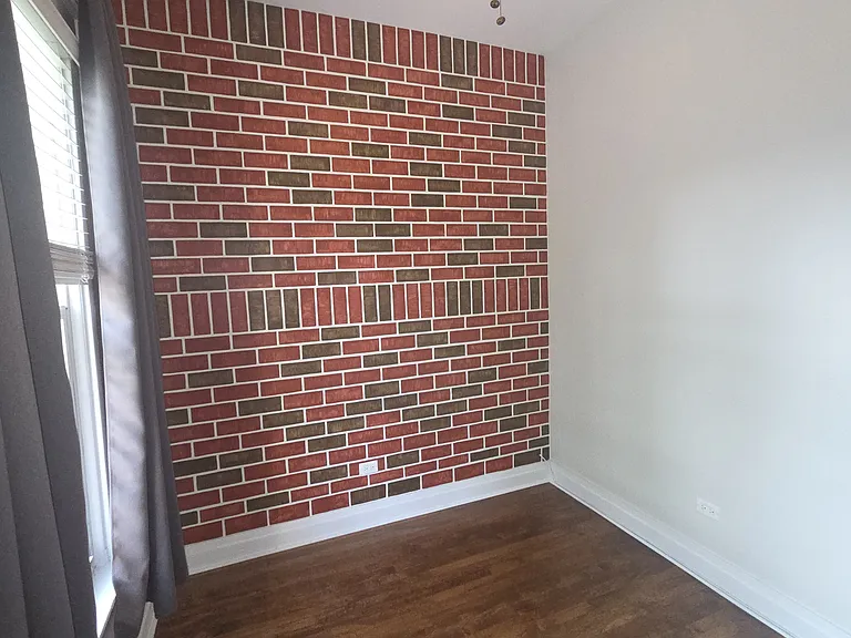 1332 W Barry Ave #2 — Photo 10