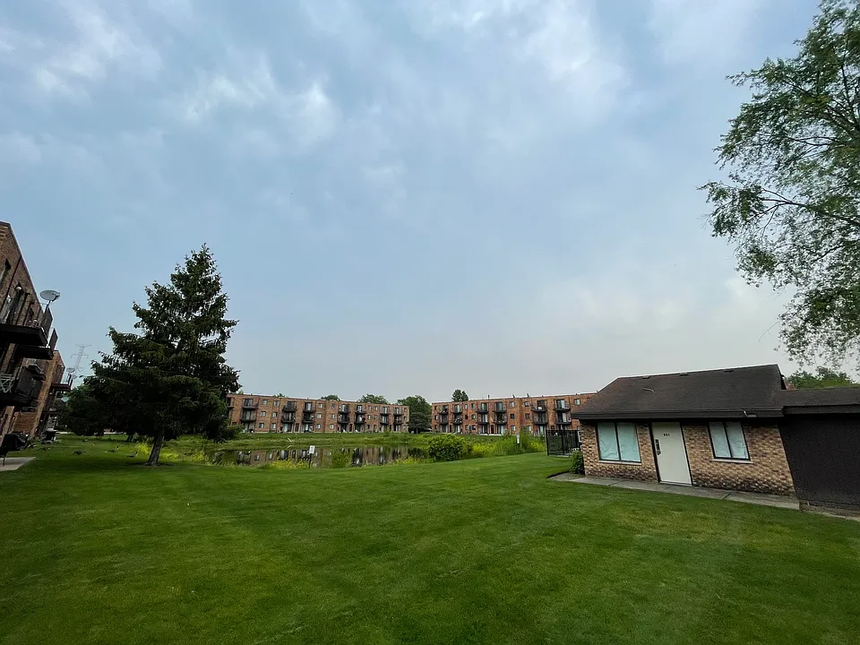 251 E Rimini Ct #2A