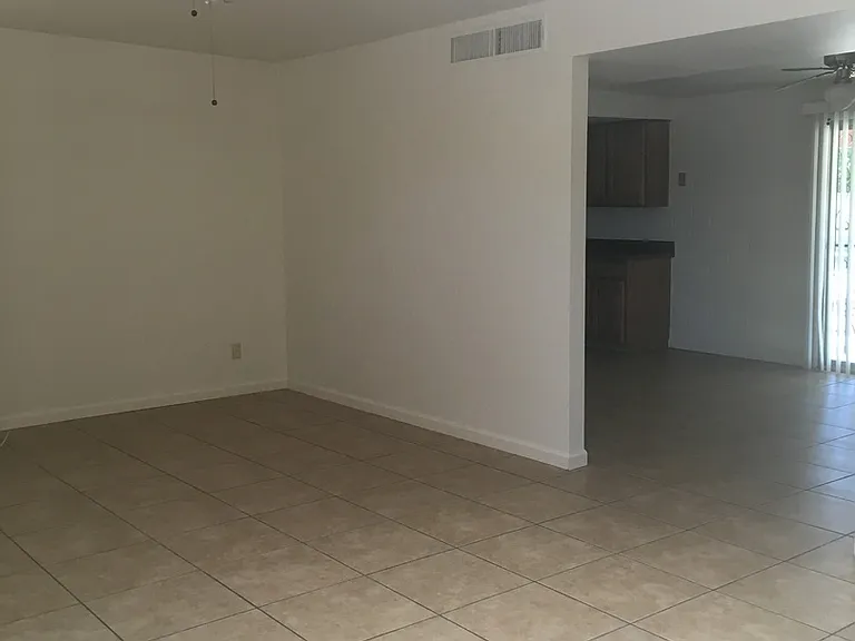 7481 E Tamara Dr — Photo 2