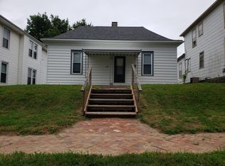 2015 Washington Ave, Saint Joseph, MO 64505