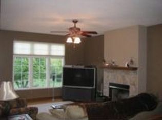 1454 E 700th Rd, Lawrence, KS 66049