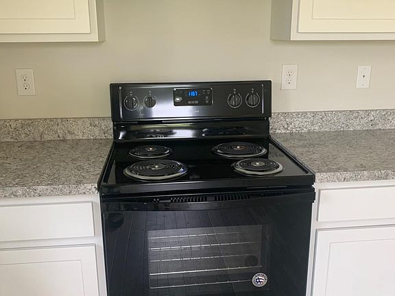 4th image of 245 Gladiola Ct