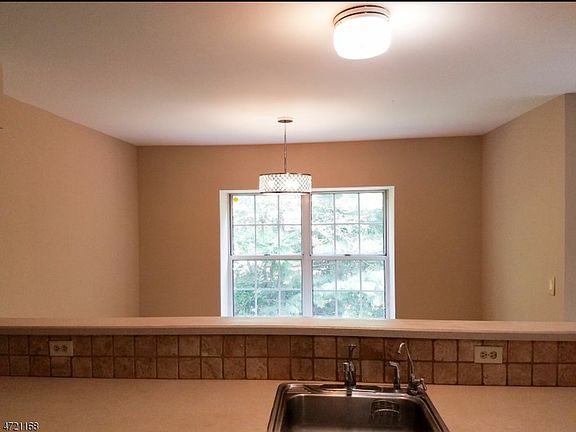 4th image of 268 Resnik Ct