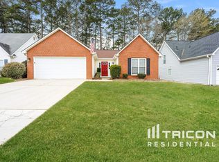 11823 Harbour Town Pkwy, Fayetteville, GA