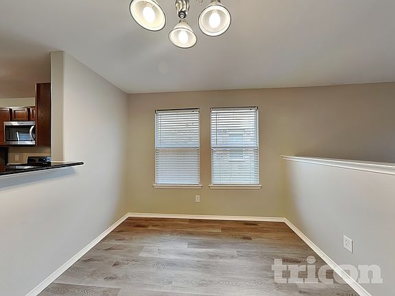 4th image of 2668 Clarks Mill Ln