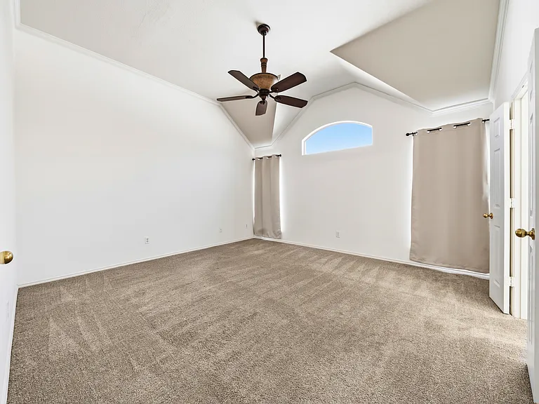 3011 Downhill Ln — Photo 5