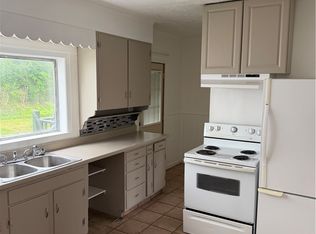 80 E Maplewood Ave, Dayton, OH 45405