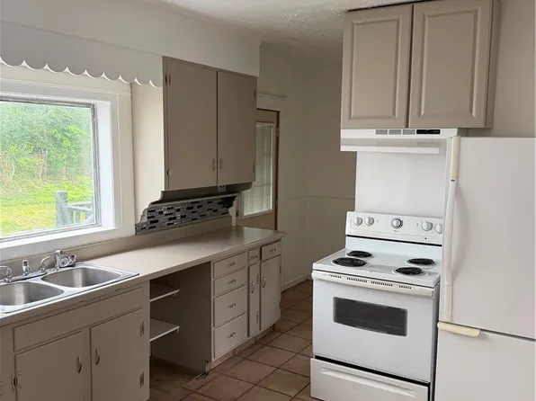 80 E Maplewood Ave, Dayton, OH 45405