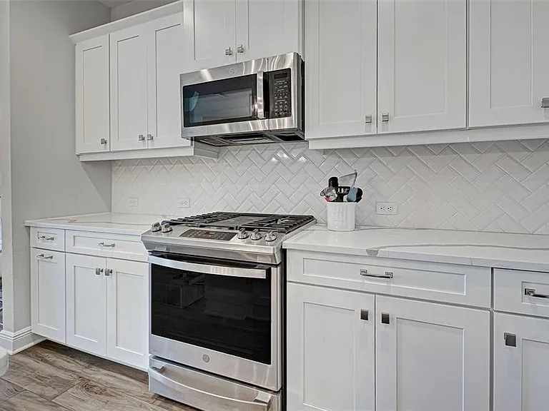 233 Palidoro Cir — Photo 22