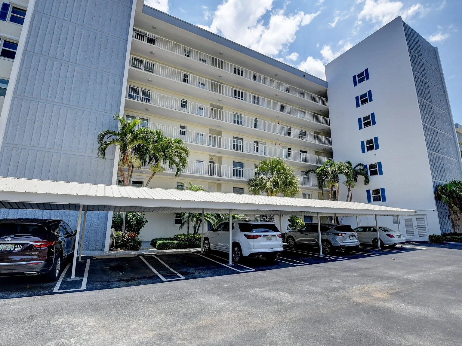 2 bed, 2.0 bath, 1092 sqft, $7,500 — Photo 2