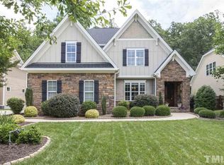 424 Wanderview Ln, Holly Springs, NC 27540