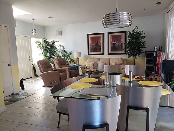 3rd image of 2082 Tivoli Ln