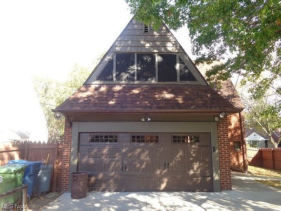 2nd image of 10205 Halcyon Dr