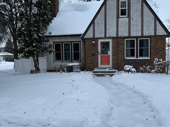 881 Clear Ave, Saint Paul, MN 55106