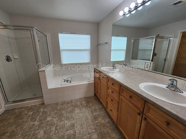 4731 Lucca Dr — Photo 21