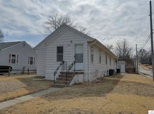 6797 Pratt St, Omaha, NE 68104