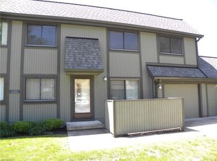 35058 N Turtle Trl APT B, Willoughby, OH 44094